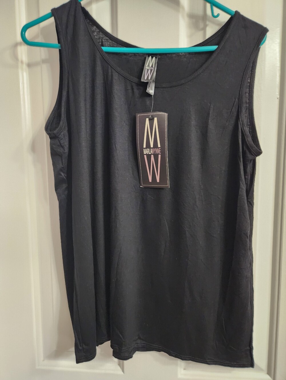 MarlaWynne Black Scoop Neck Sleeveless Tank